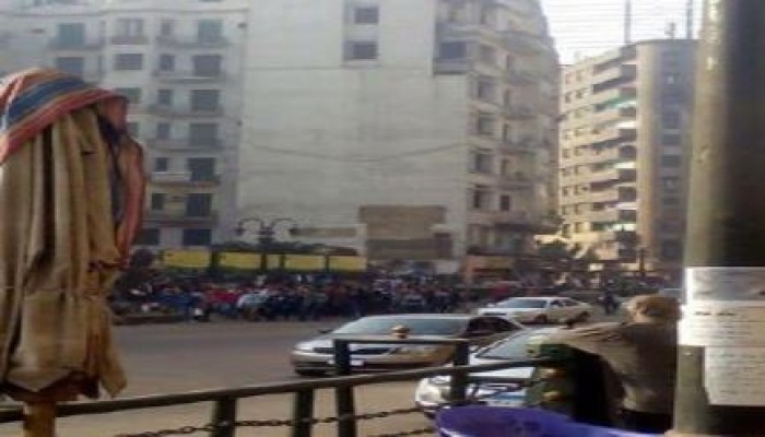 (25يناير) مسيرة شبابية مفاجئة تصل دار القضاء العالي