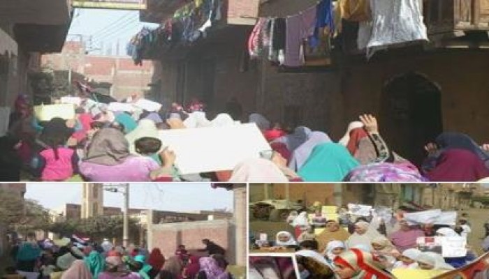 "25يناير " مسيرة لحركة نساء ضد الانقلاب بقرية زهرشرب