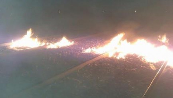 قنا: المقاومة الشعبية بأبوتشت تقطع شريط السكة الحديدية