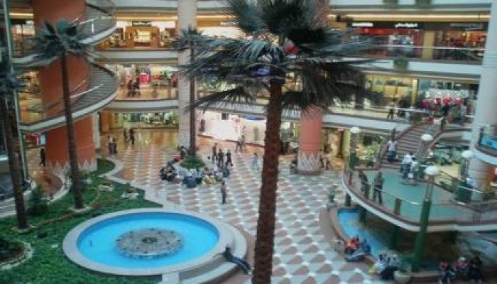 إخلاء مول سيتي ستارز بعد العثور على 9 قنابل