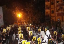 إبداع الاحتجاج : ناهيا تبدع في مسيرة حاشدة بالشماريخ وشارات رابعة  (صور)