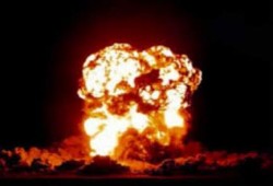 سماع دوى انفجاريين بالبحيرة