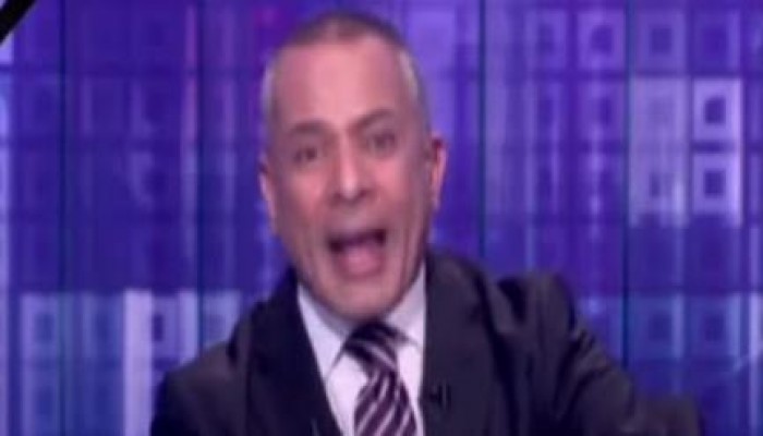 أحمد موسى يصرخ كالنساء من اعتصام المطرية قائلا :المؤتمرالاقتصادى هيبوظ والاخوان هيرجعوتانى