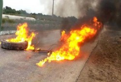 بالصور.. المقاومة الشعبية بالدقهلية تتبنى قطع طريق "نبروه- بيلا"