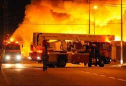 مجهولون يضرمون النيران في محطة وقود على الطريق الزراعي بطوخ