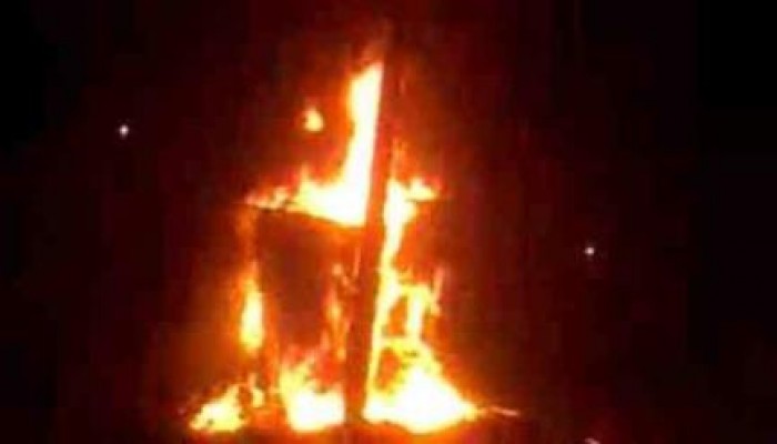 مجهولون يفجرون 3 محولات بفاقوس شرقية