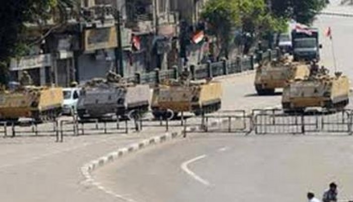 رعب الانقلاب.. إغلاق المقاهي والكافيتريات بمحيط "التحرير"