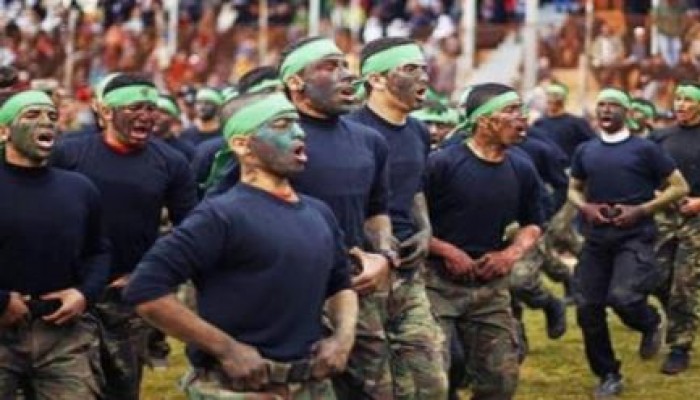 حماس تدرب 17 ألف فتى على حمل السلاح في مخيمات القسام العسكرية