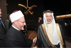 أنباء عن عزل السفير السعودي لدى القاهرة