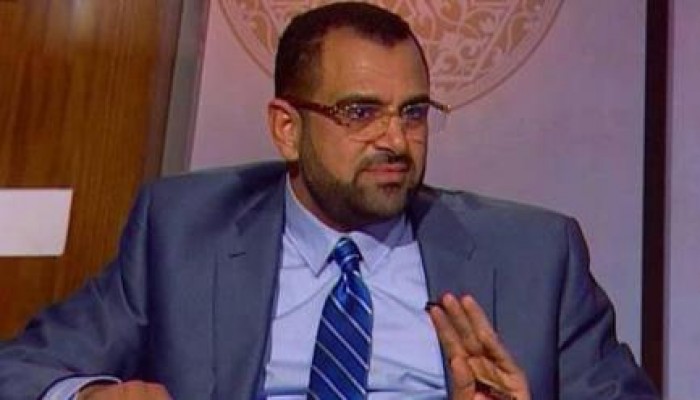 بالفيديو.. عبد الستار للسيسي: "التنظيم السري" هو من عينك أيها الجاهل