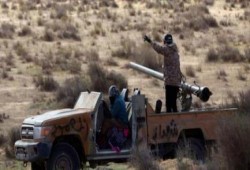 تقدم لقوات فجر ليبيا بمحيط أكبر قاعدة غربي البلاد