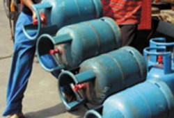 تفاقم أزمة اسطوانات الغاز بالمحافظات