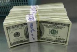 الدولار يتحدى "رامز" ويقفز لـ 8 جنيهات