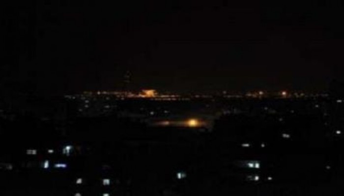 أسيوط تعيش في ظلام.. والأهالي: "قطع التيار موقف حالنا"