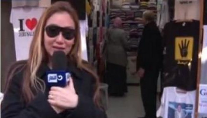 بالفيديو.. شارة "رابعة" تطارد إعلامية انقلابية في القدس