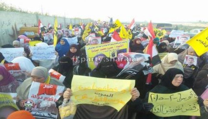 مسيرة حاشدة بفاقوس لرفض تفويض القتل