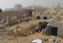 الفيوم.. انفجار ماسورة مياه "يُغرق" مقابر المسلات