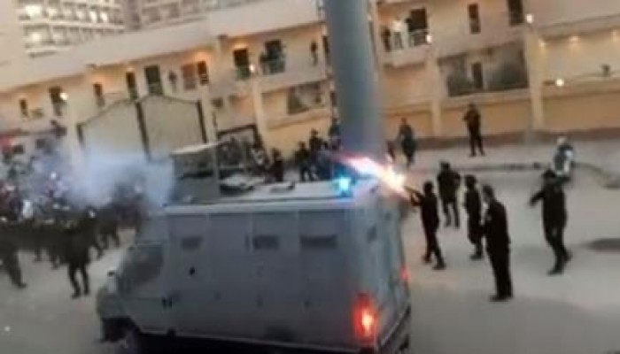 "فيديو يوضح كذب الداخلية" .. شاهد لحظة إطلاق النار واالغاز على جماهير الزمالك