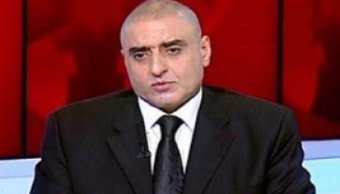 بالفيديو..  الانقلابي " عزمي مجاهد " باسم اتحاد الكرة: جزمة الشرطة على رؤوسنا