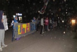 دمياط: سلسلة بشرية لألتراس نهضاوى بالخياطه ردا على مجزرة استاد الدفاع الجوى