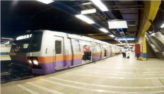 الانقلاب يقرر إغلاق محطتي الأوبرا وأرض المعارض لأجل غير مسمى