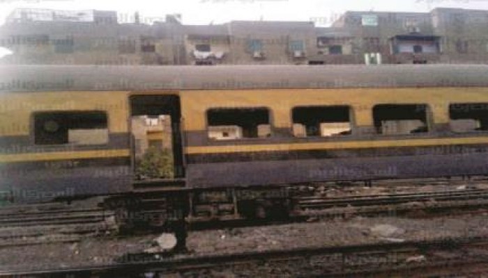 مجهولون يفجرون خط سكك حديد المحلة و توقف حركة القطار وتعطل العمال عن الذهاب للعمل