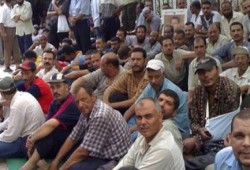 عمال ''النيل للطرق والكباري'' يهددون بالدخول في إضراب كلي عن العمل