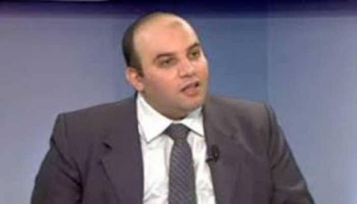 المنير: الانقلاب يشتري طائرات بـ7 مليار دولار و خزينة مصر «عالحديدة» !