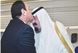 ميدل إيست: الخليج يدعم قريباً تحركات الإطاحة بالسيسي