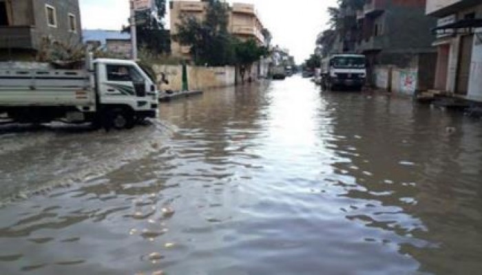 البحيرة: غرق شوارع ادكو بمياه الأمطار يكشف فساد "محليات الانقلاب"