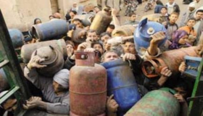 استمرارًا لفشل الانقلاب.. الصعيد بـلا زيت ولا سكر.. وأنبوبة البوتاجاز بـ70 جنيه