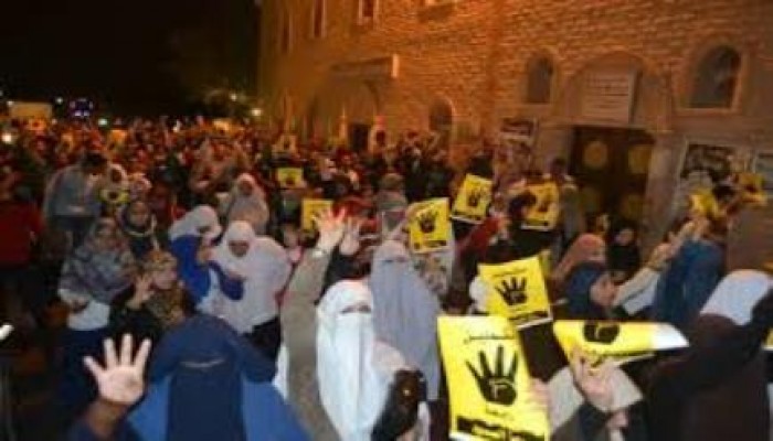 "نساء ضد الانقلاب" و"أولتراس بنات" بأكتوبر يطالبن بالإفراج عن الحرائر