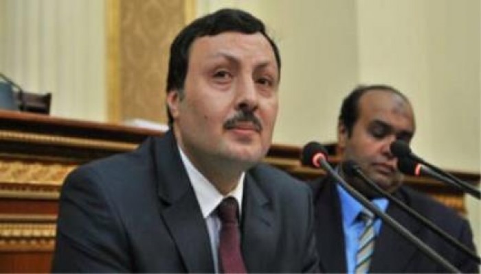 الفقى: الرئيس مرسى حافظ على أرواح المصريين بالسياسة.. والسيسى قتلهم بالحرب