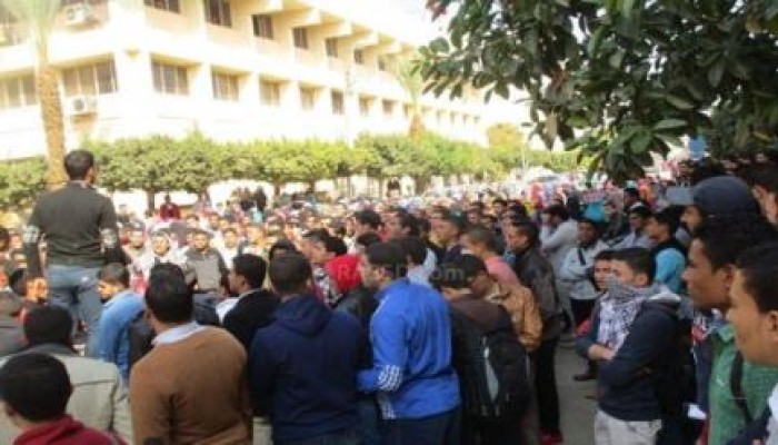 فعاليات طلابية بالقاهرة والمحافظات تطالب برحيل حكم العسكر