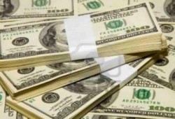 خبراء يتوقعون ارتفاع فى الاسعار ..  سعر الدولار في السوق الرسمى و السوداء اليوم الخميس