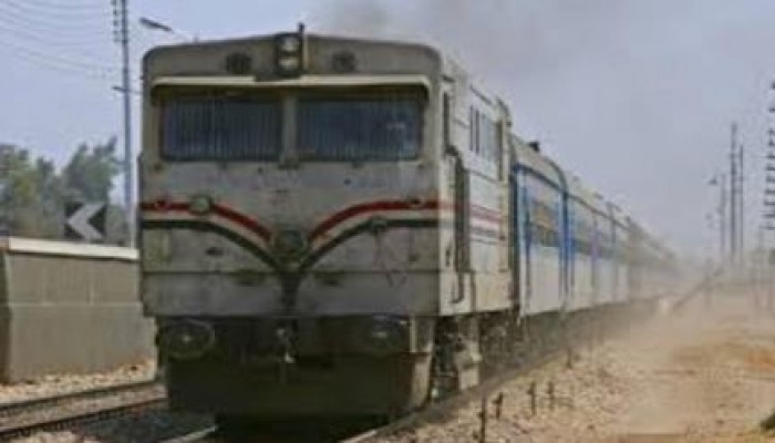 إهمال الانقلاب: سقوط جزء من عربة قيادة قطار بالإسكندرية