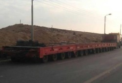 بالصور انقلاب شاحنة تابعة لشركة اوراسكوم  المملوكة لنجيب ساويرس