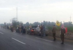 سلسلة بشرية صباحية بمدخل مدينة كفر الشيخ  في بداية أسبوع "الإرهاب صناعة الانقلاب"