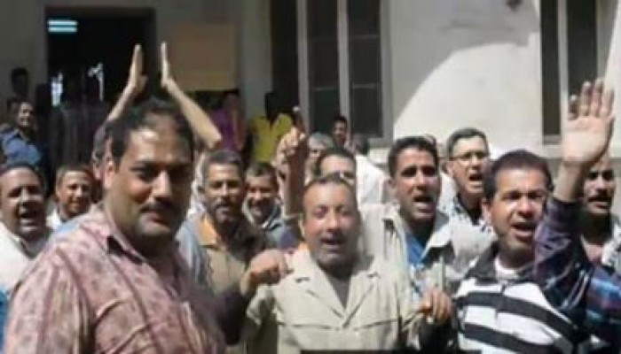 مظاهرة لعمال غزل شبين الكوم رفضًا لفصل 35 من زملائهم