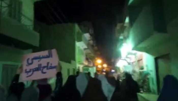 مسيرة ليلية بمدينة بنى سويف تنديدا بقتل الداخليه لاحد الشباب