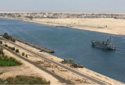 انخفاض إيرادات مصر من قناة السويس