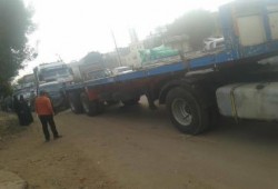 بالصور .. البحيرة : انقلاب سيارة على كوبرى التوفيقية يصيب الطريق الزراعى بالشلل