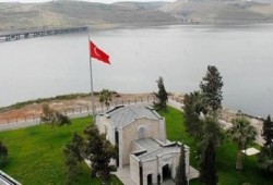 تدخل عسكري تركي في سوريا لإجلاء جنود ضريح سليمان شاه