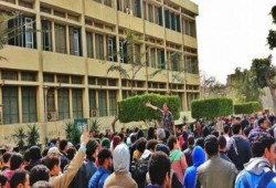 بالصور .. فاعلية حاشدة لطلاب جامعة القاهرة في يوم "الطالب العالمي" أمام المكتبة المركزية