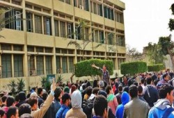 بالصور .. فاعلية حاشدة لطلاب جامعة القاهرة في يوم "الطالب العالمي" أمام المكتبة المركزية