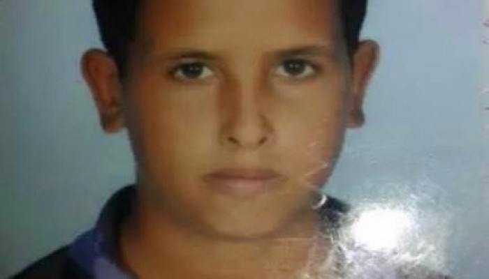طفل معتقل لأكثر من عام بتهمة أداء صلاة الفجر