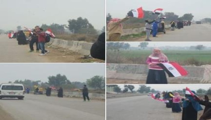سلسة بشرية لثوار كفر صقر بالشرقية صباح اليوم