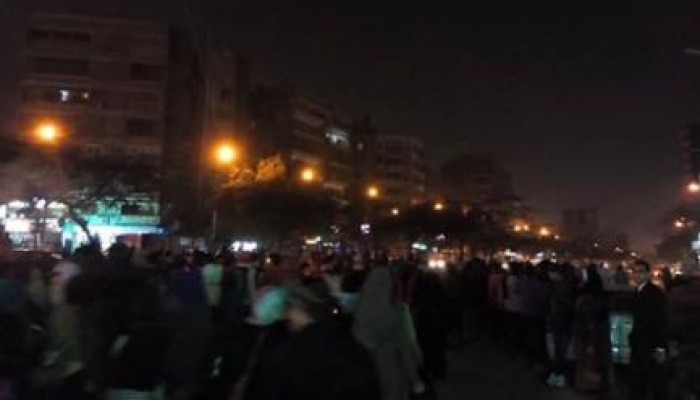 المنوفية: مسيرة ليلية حاشدة بالسادات تندد بتعذيب المعتقلين