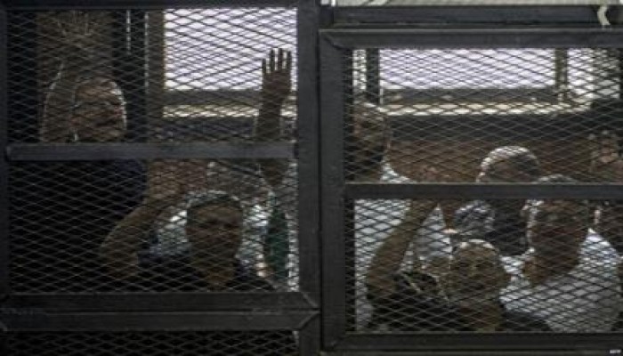 في هزلية"وادي النطرون".. قيادات الإخوان: "ثوار..أحرار..هنكمل المشوار"