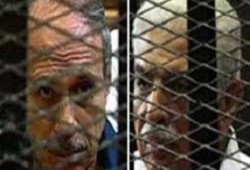 "نيويورك تايمز": براءة العادلي تتزامن مع سجن ثوار يناير